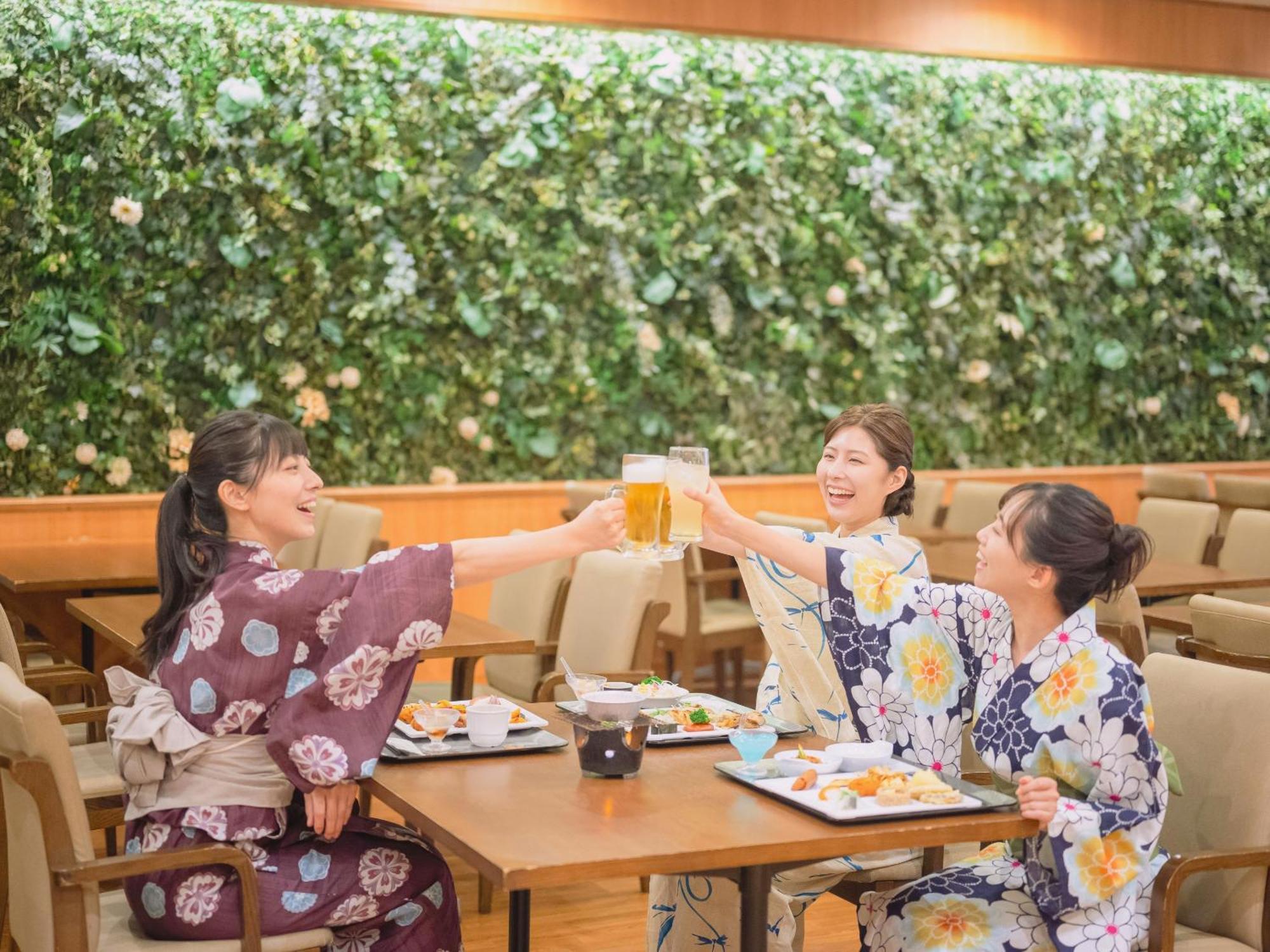 Yukai Resort Dogo Saichoraku Matsuyama  Bagian luar foto